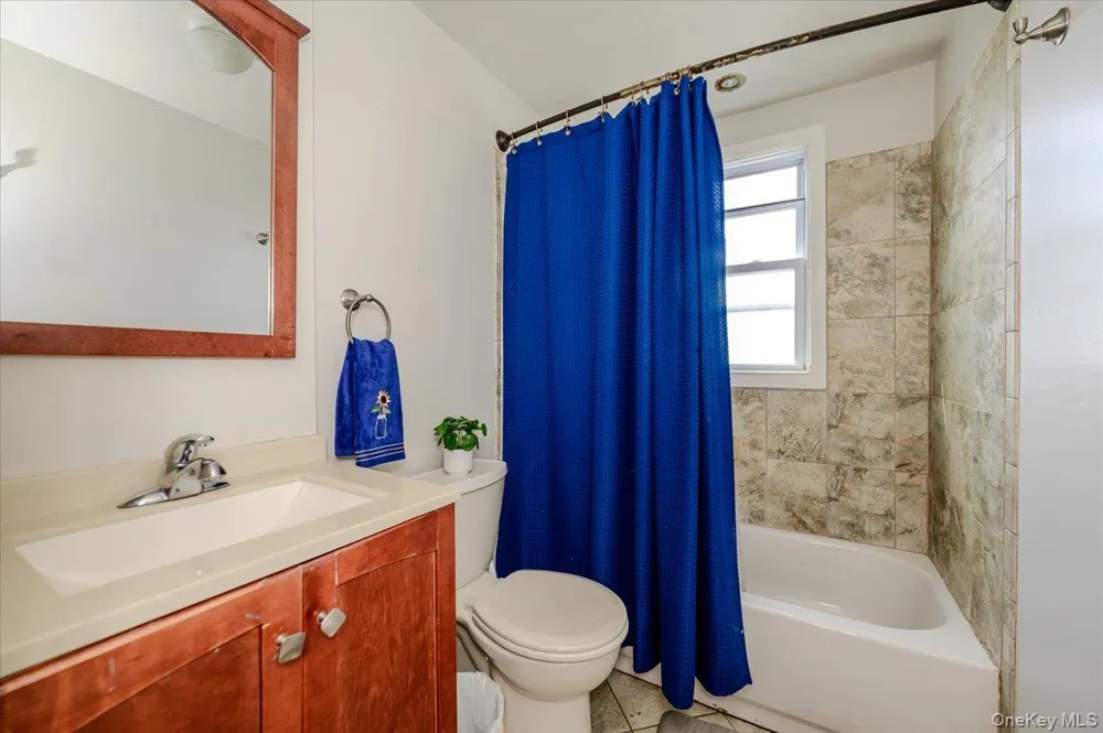 516 W Market Street Long Beach, NY 11561