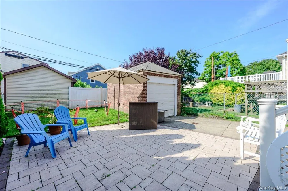 516 W Market Street Long Beach, NY 11561