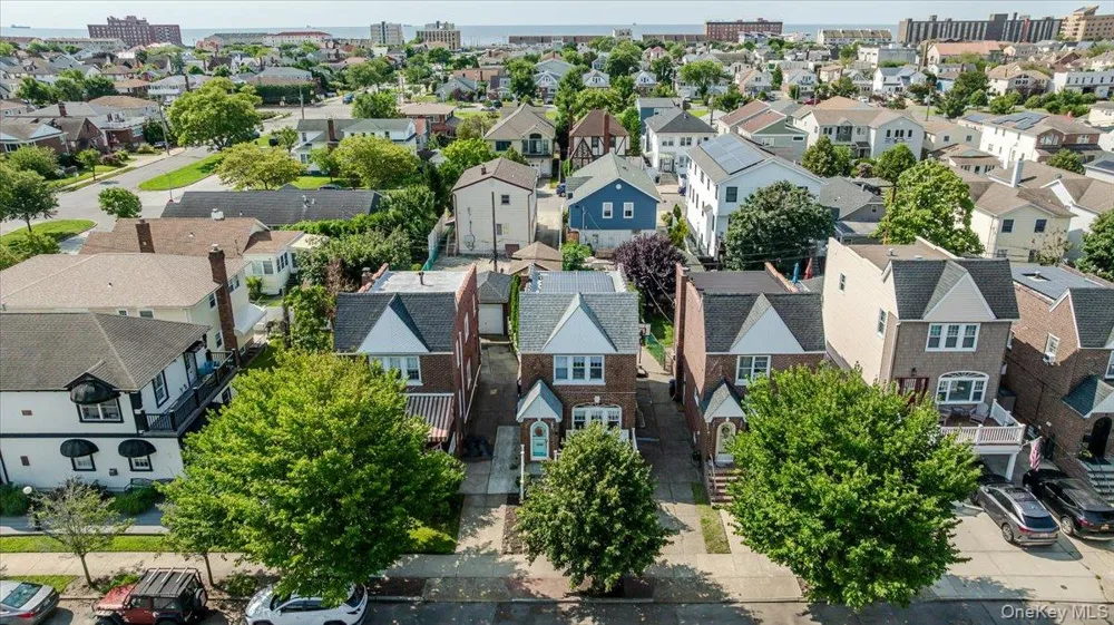 516 W Market Street Long Beach, NY 11561
