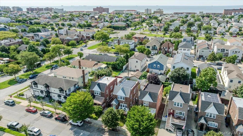 516 W Market Street Long Beach, NY 11561