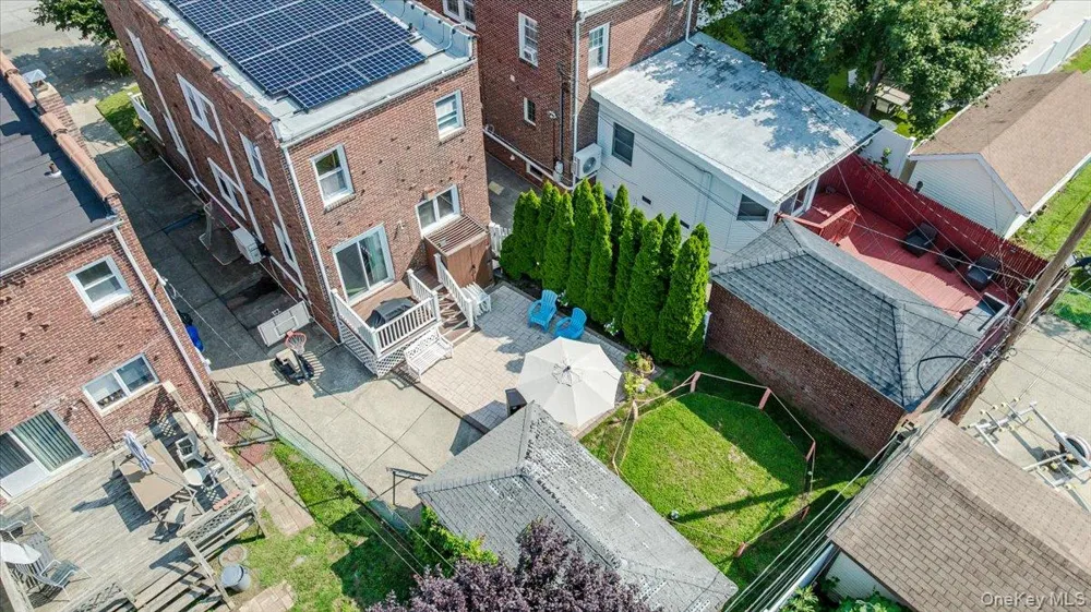 516 W Market Street Long Beach, NY 11561