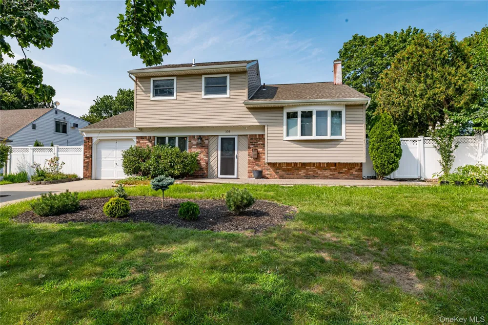 105 Rumford Road Kings Park, NY 11754