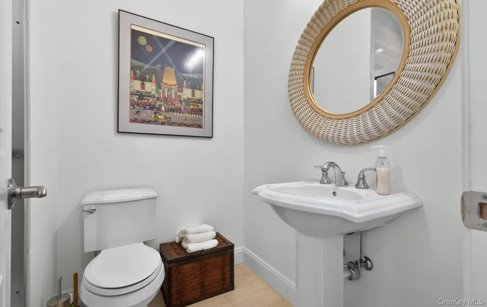 9 Briarsweet Lane East Hampton, NY 11937