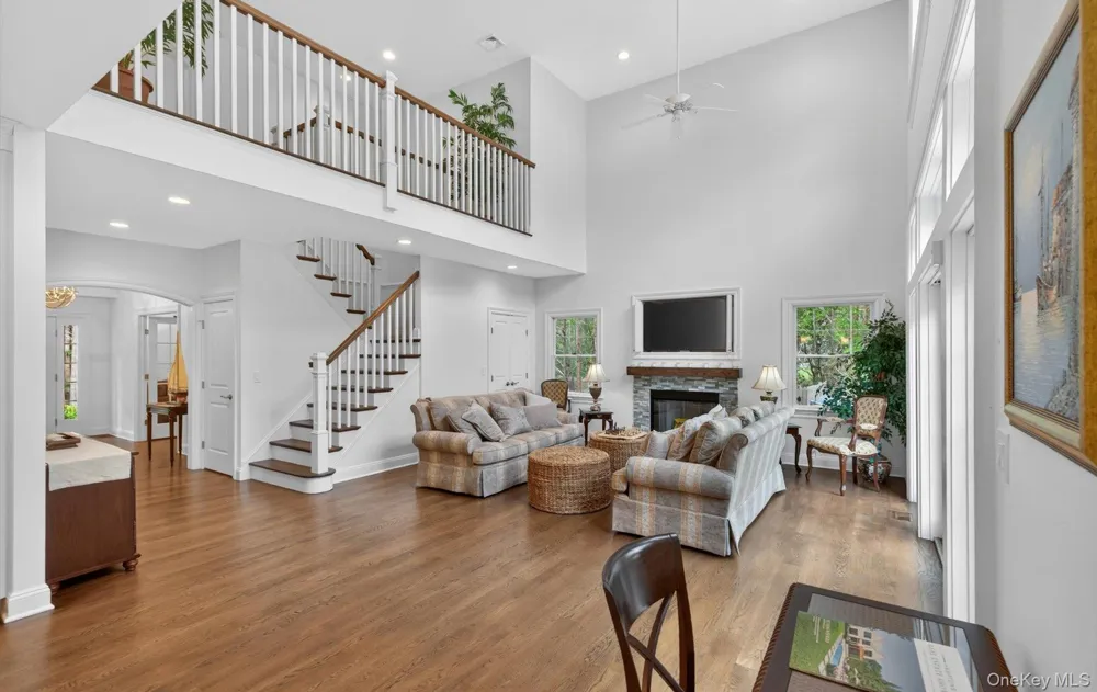 9 Briarsweet Lane East Hampton, NY 11937