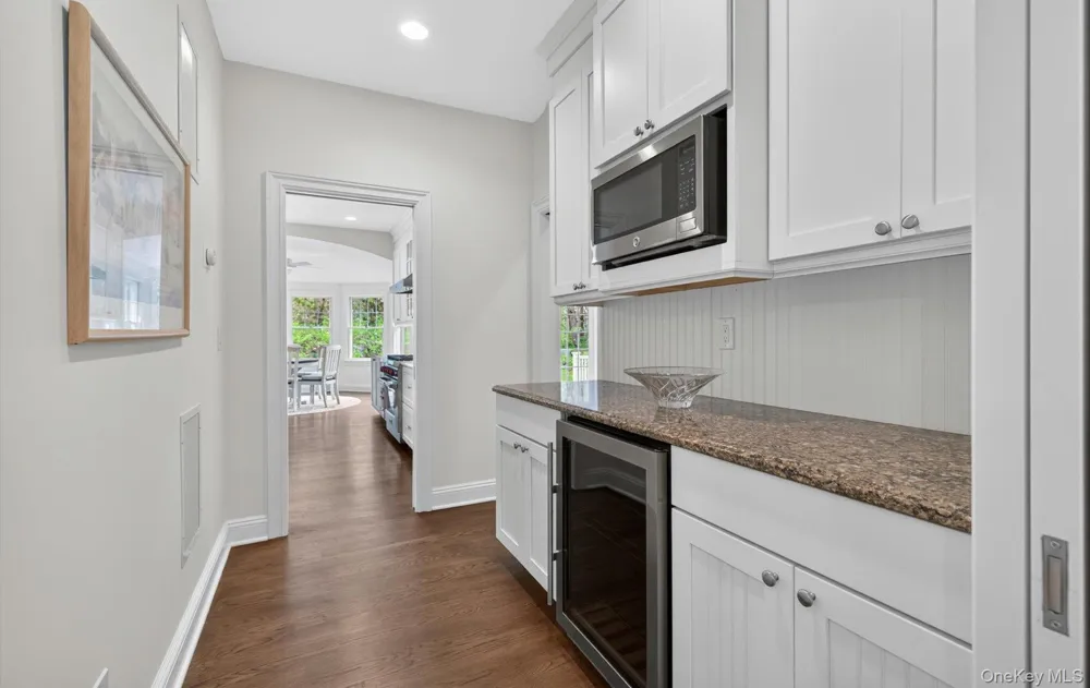9 Briarsweet Lane East Hampton, NY 11937