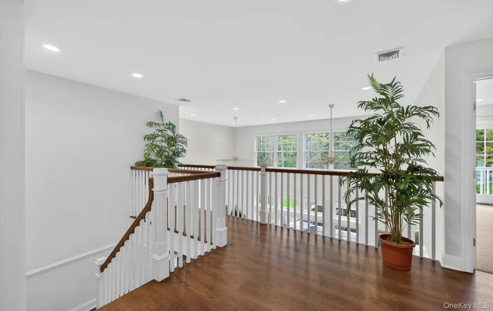 9 Briarsweet Lane East Hampton, NY 11937