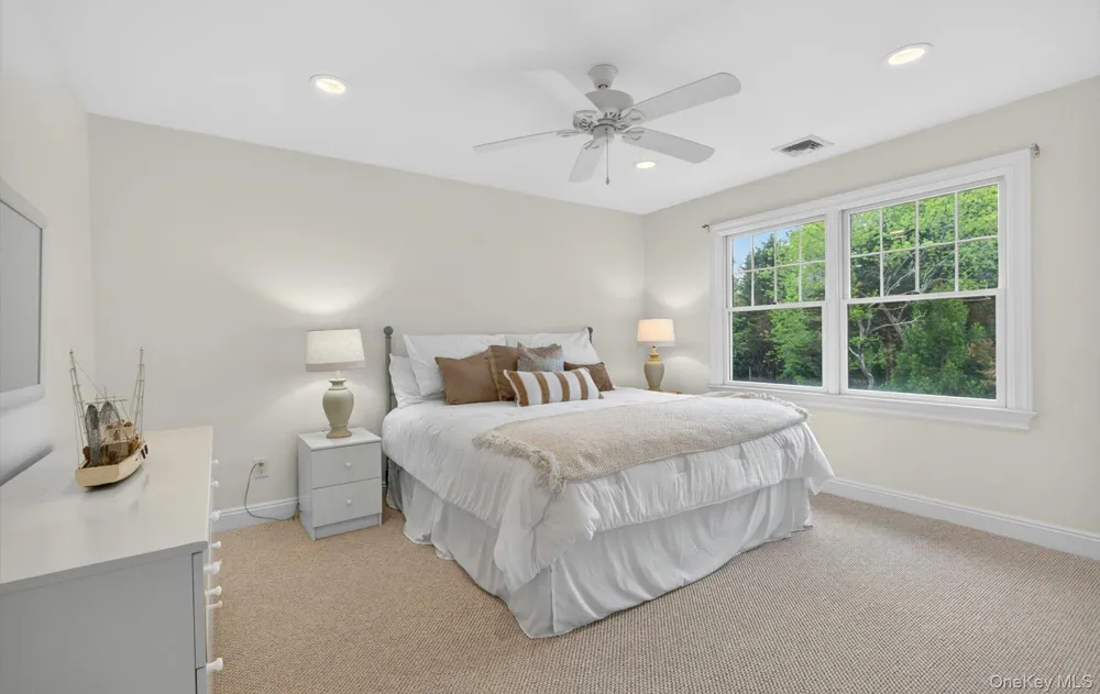 9 Briarsweet Lane East Hampton, NY 11937
