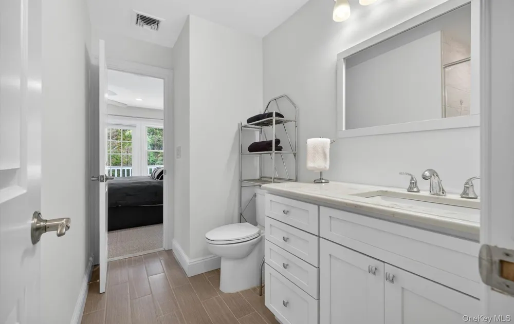 9 Briarsweet Lane East Hampton, NY 11937