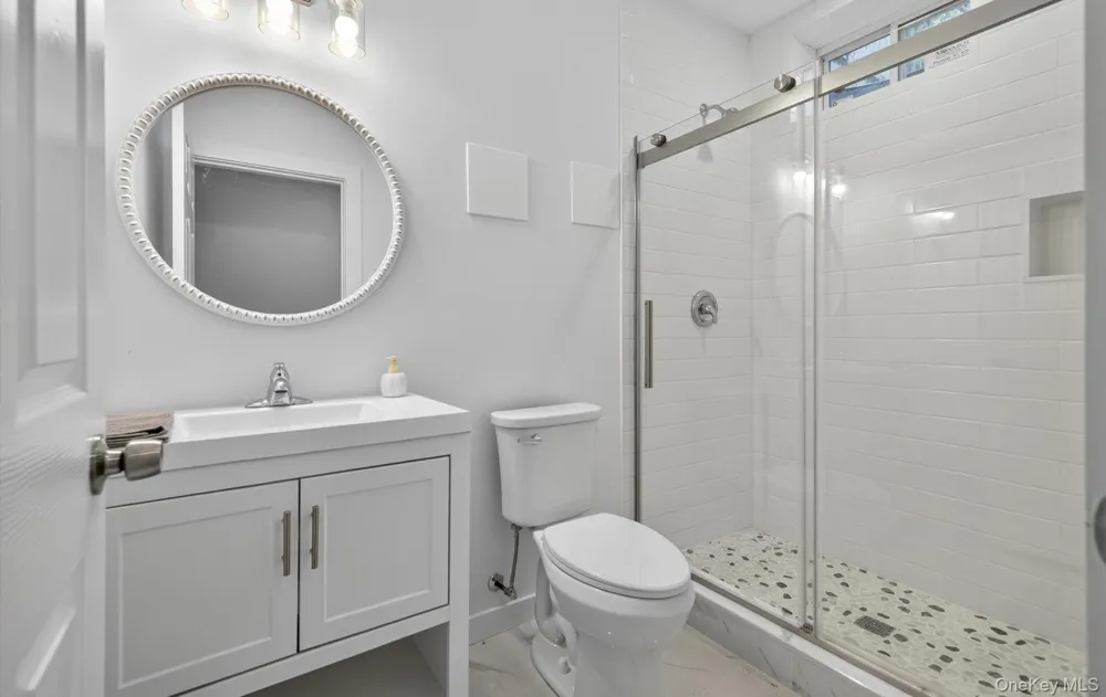 9 Briarsweet Lane East Hampton, NY 11937