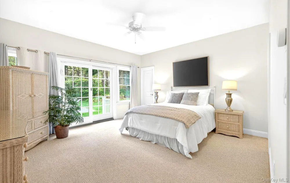 9 Briarsweet Lane East Hampton, NY 11937