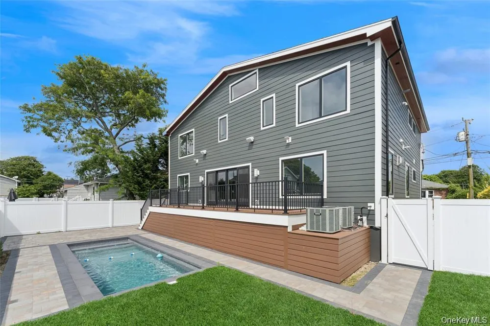 141 Flamingo Street Atlantic Beach, NY 11509