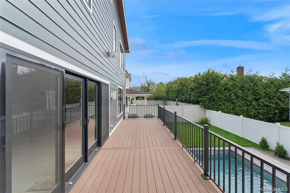 141 Flamingo Street Atlantic Beach, NY 11509