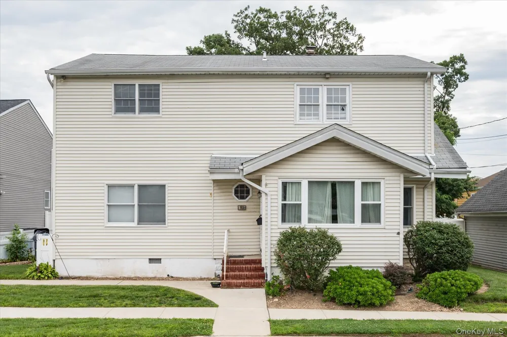 1135 Ruth Place North Bellmore, NY 11710