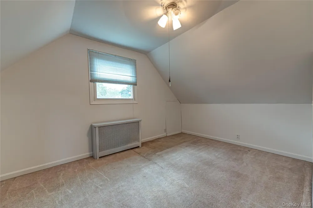 15 Yale Boulevard New Hyde Park, NY 11040