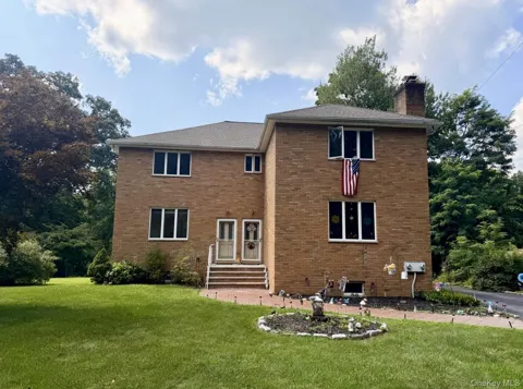 110 Baron De Hirsch Road #2