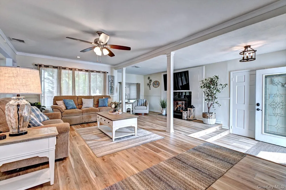 116 Shenandoah Boulevard Nesconset, NY 11767