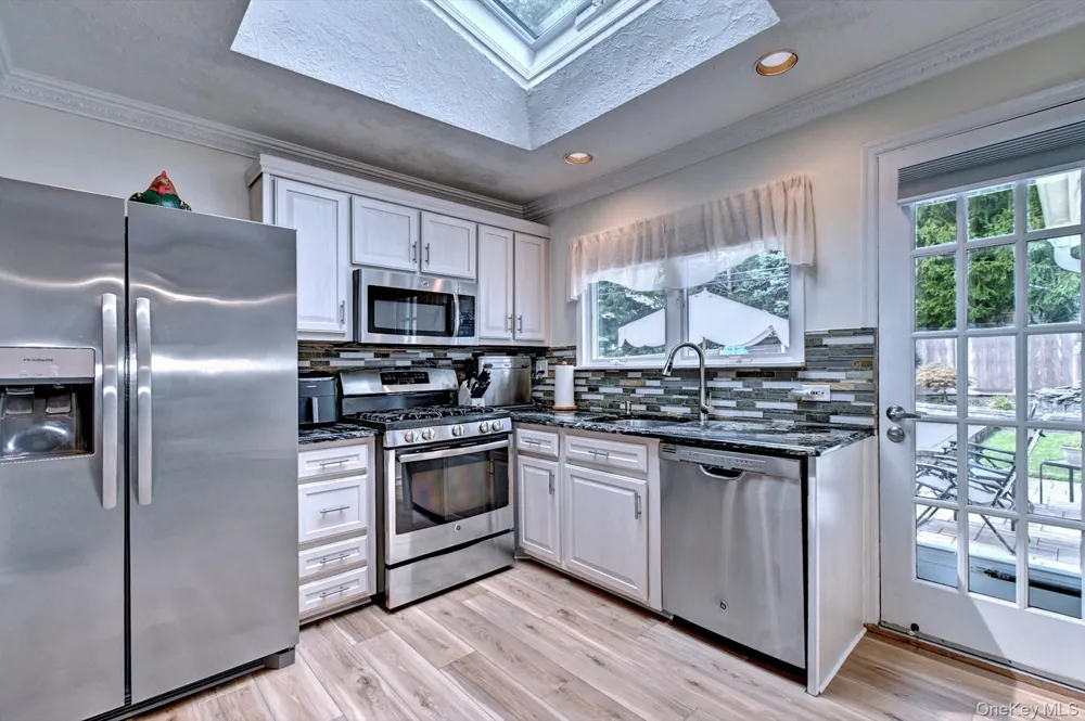 116 Shenandoah Boulevard Nesconset, NY 11767