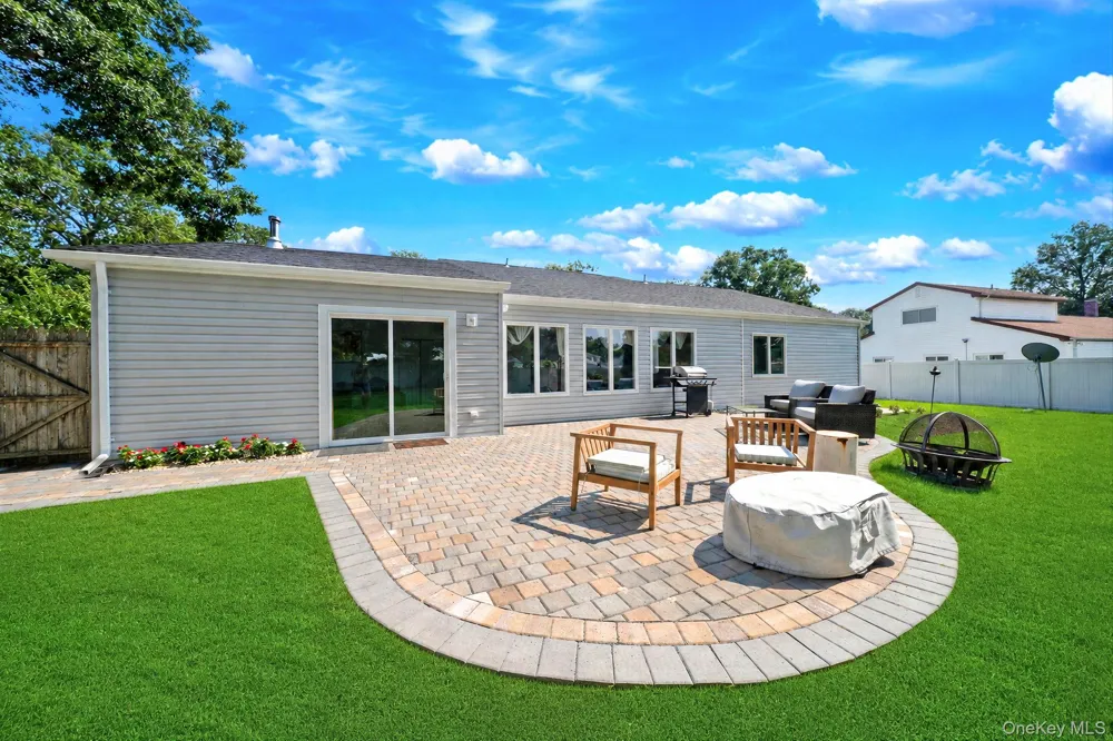 60 Thomas Street Coram, NY 11727