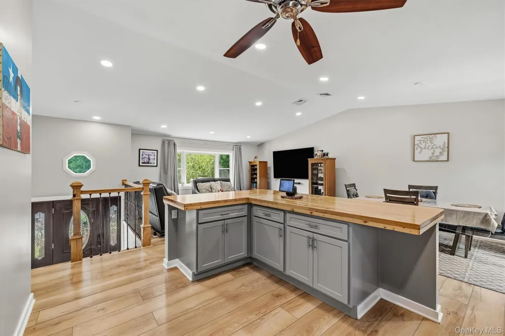 80 Decker Drive Washingtonville, NY 10992