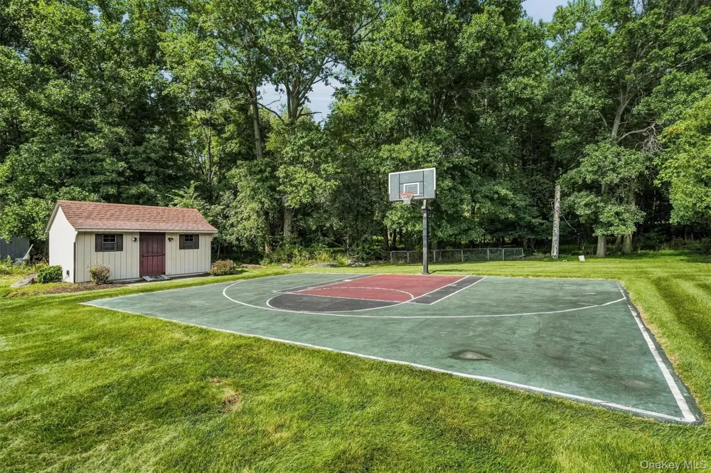 80 Decker Drive Washingtonville, NY 10992