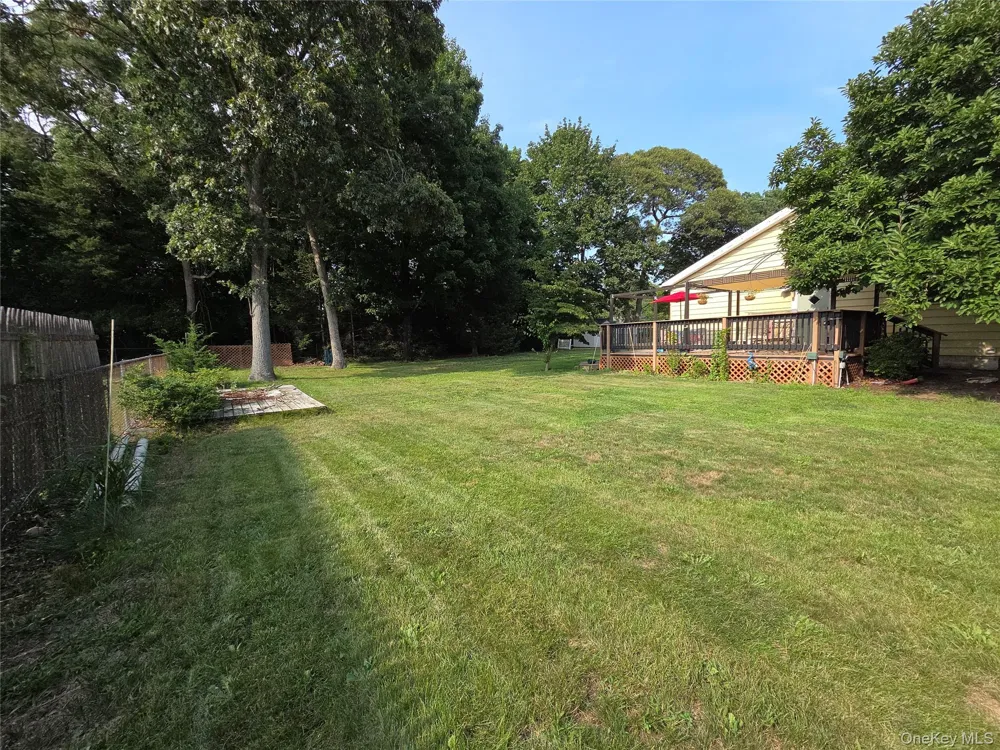 33 Elmwood Avenue Selden, NY 11784