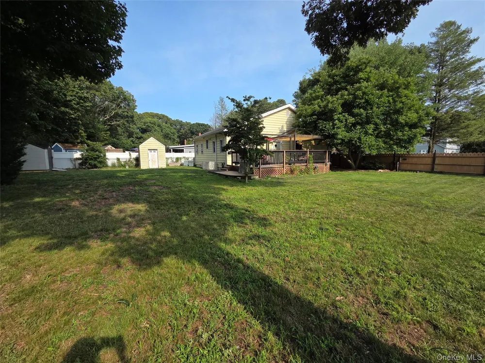 33 Elmwood Avenue Selden, NY 11784
