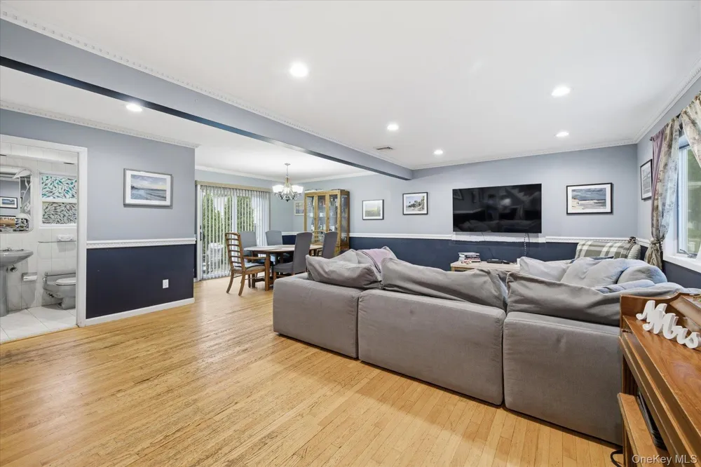 2618 Mount Avenue Oceanside, NY 11572