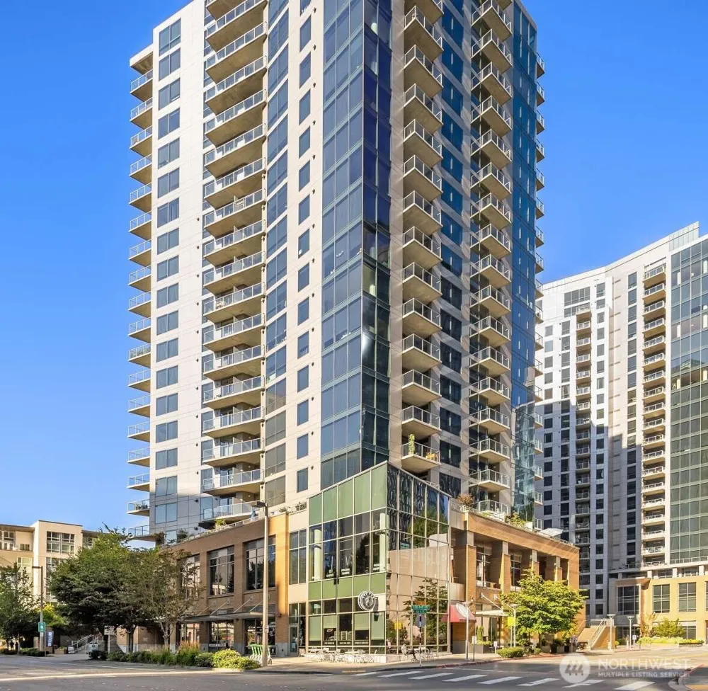 10610 NE 9th Place #903 Bellevue, WA 98004