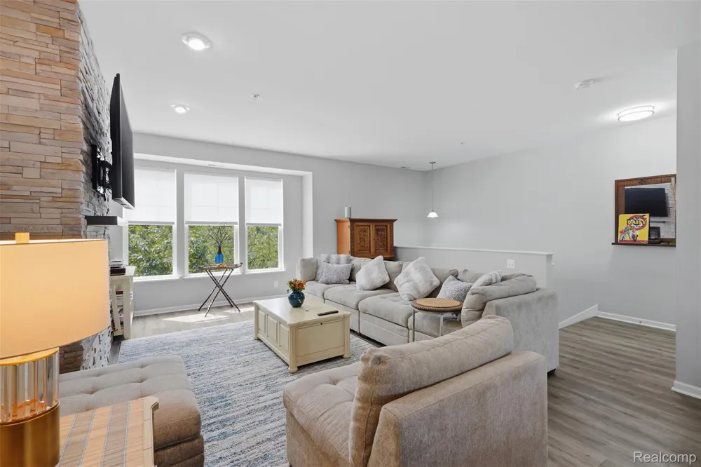 391 Windmill Drive Plymouth City, MI 48170
