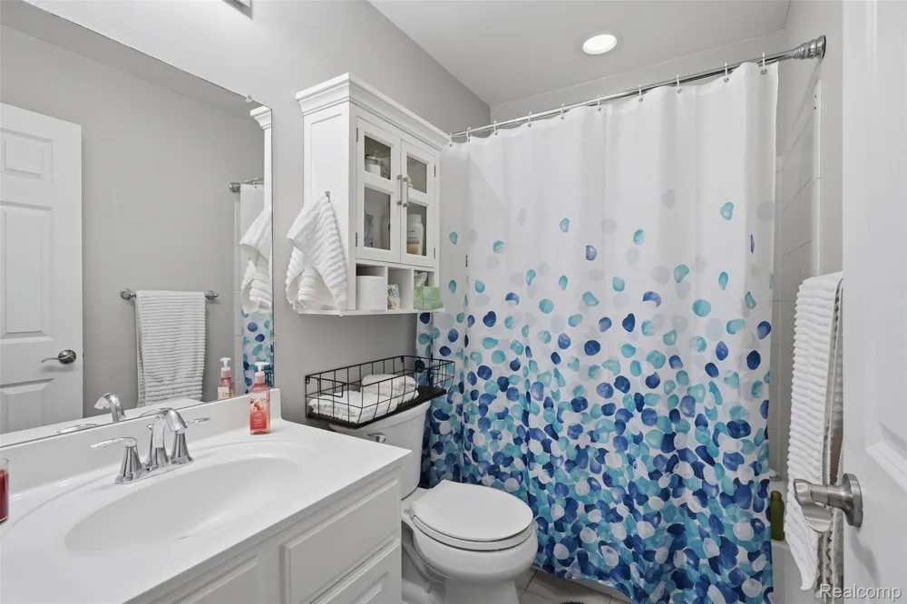 391 Windmill Drive Plymouth City, MI 48170