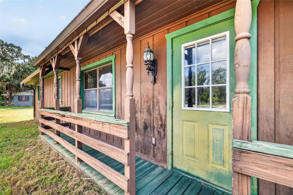 315 S LONE OAK DRIVE Leesburg, FL 34748