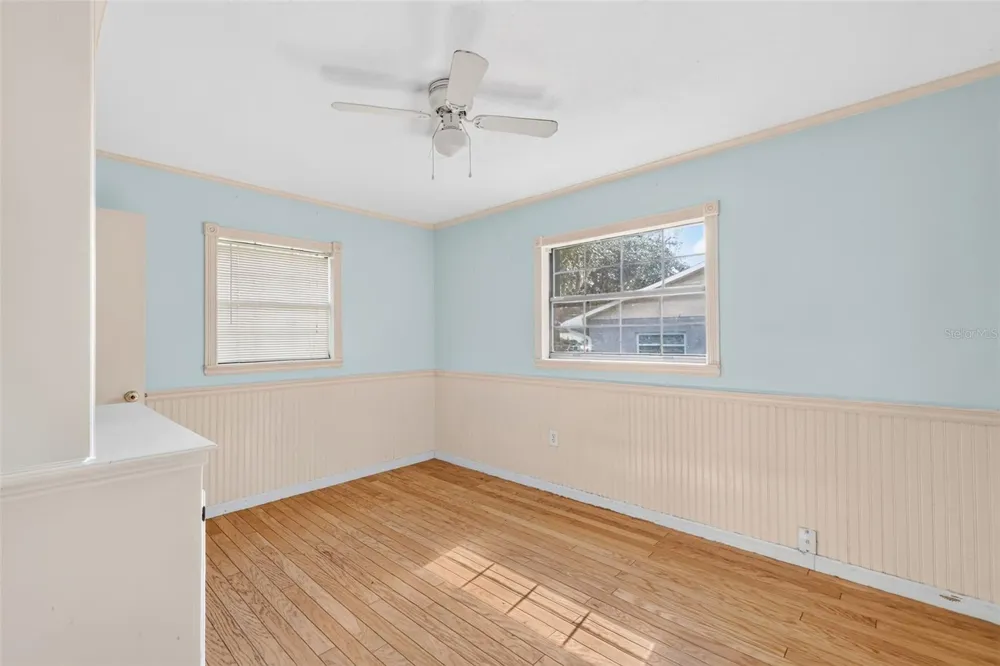 315 S LONE OAK DRIVE Leesburg, FL 34748
