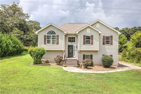 258 Hunters Crossing SE
