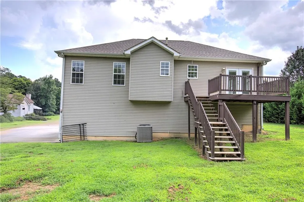 258 Hunters Crossing SE Calhoun, GA 30701