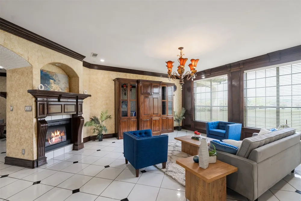 2627 Wells Court Cedar Hill, TX 75104