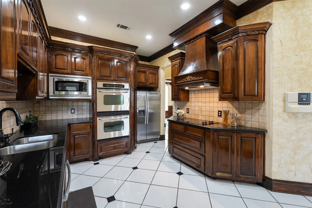 2627 Wells Court Cedar Hill, TX 75104
