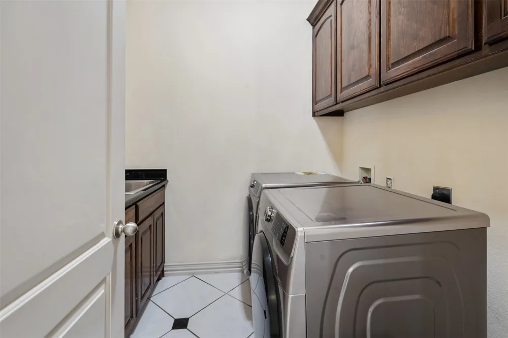 2627 Wells Court Cedar Hill, TX 75104