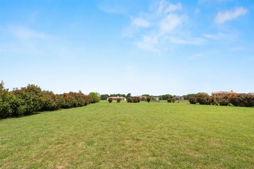 2627 Wells Court Cedar Hill, TX 75104