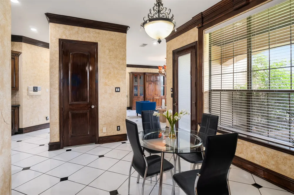 2627 Wells Court Cedar Hill, TX 75104