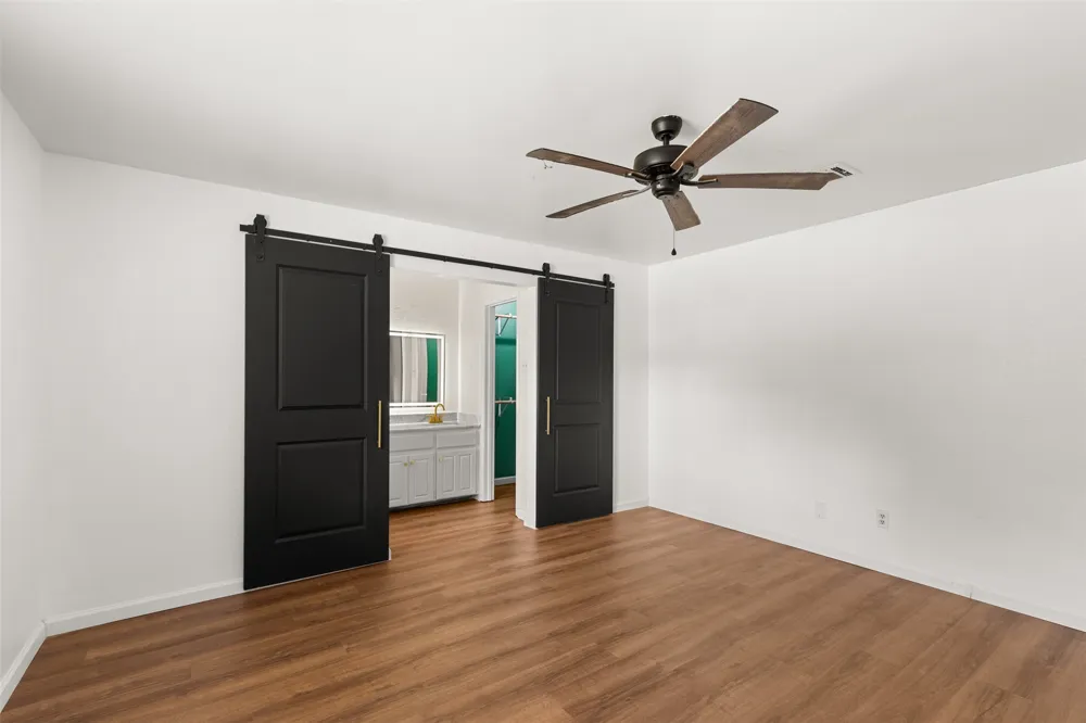 401 Lindenwood Lane W Hewitt, TX 76643