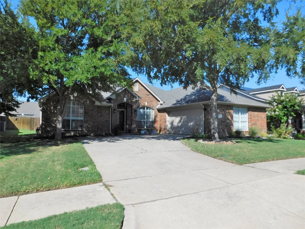 1119 Postwood Drive Corinth, TX 76210