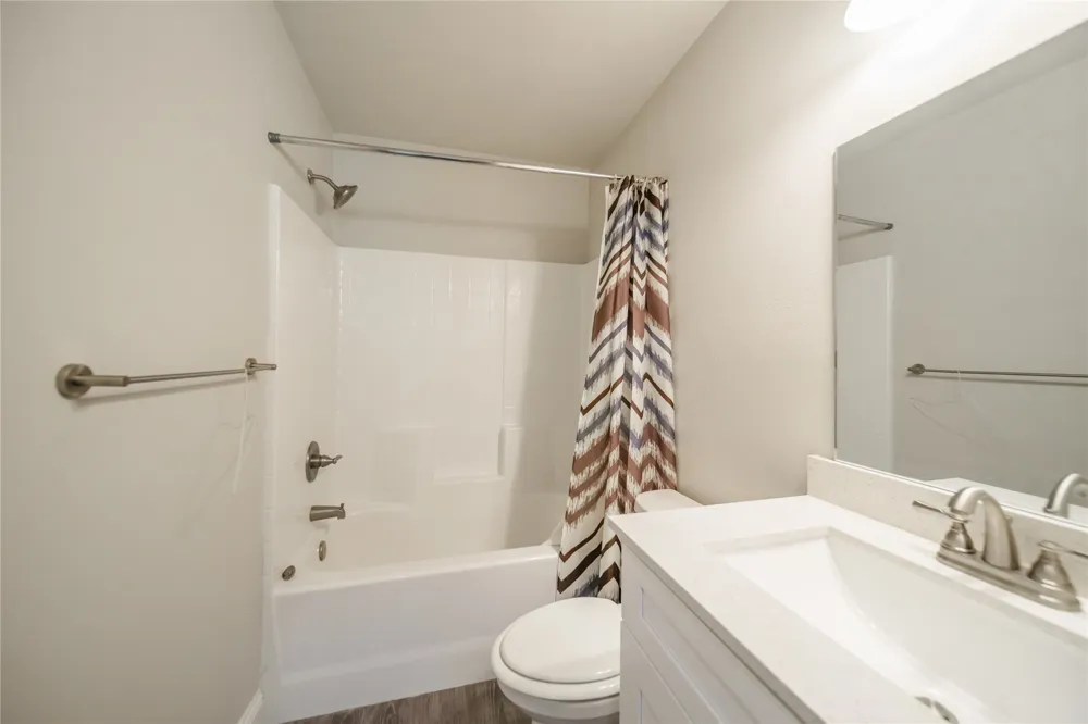 1016 W Ford Street Denison, TX 75020