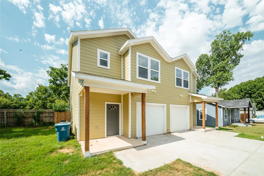 1016 W Ford Street Denison, TX 75020