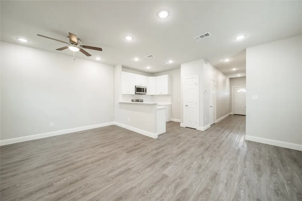 1016 W Ford Street Denison, TX 75020