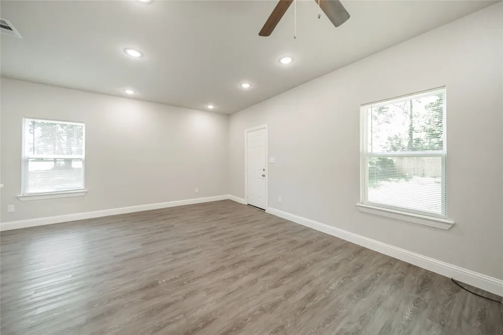 1016 W Ford Street Denison, TX 75020