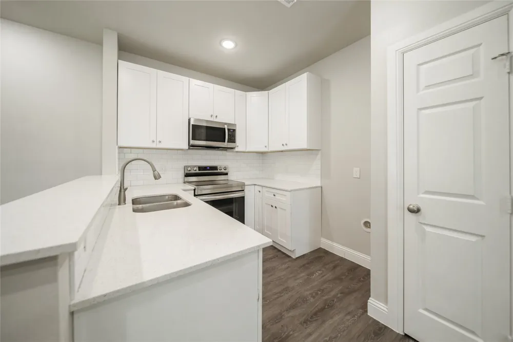 1016 W Ford Street Denison, TX 75020