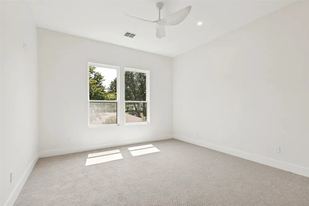13723 Far Hills Lane Dallas, TX 75240