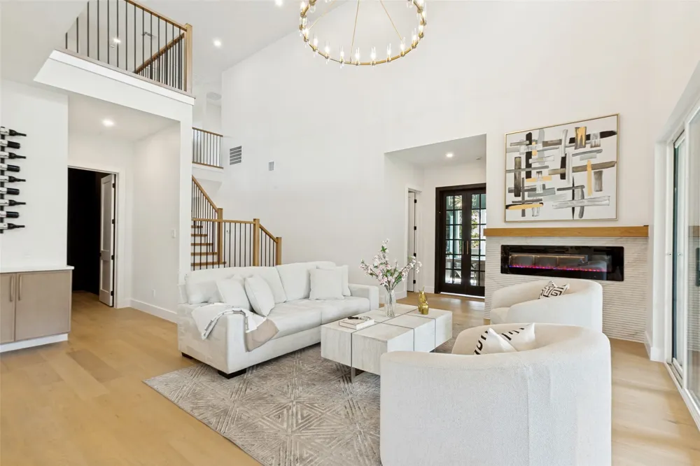 13723 Far Hills Lane Dallas, TX 75240
