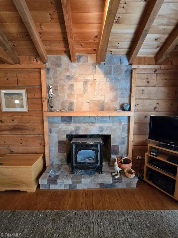 979 Wagon Road Warrensville, NC 28693