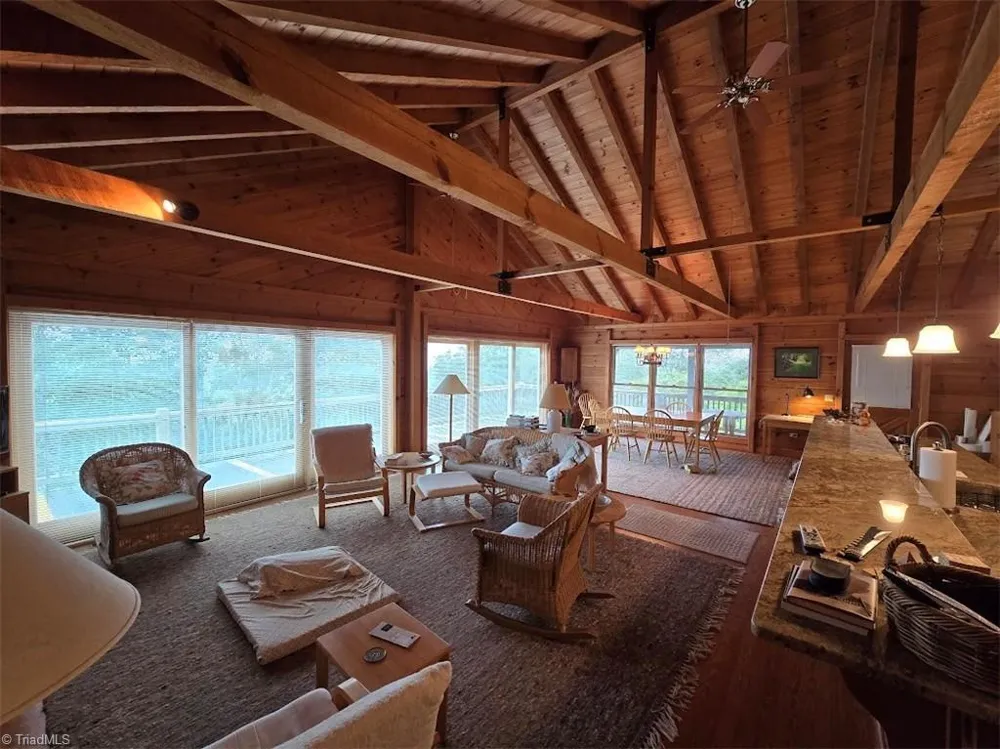 979 Wagon Road Warrensville, NC 28693